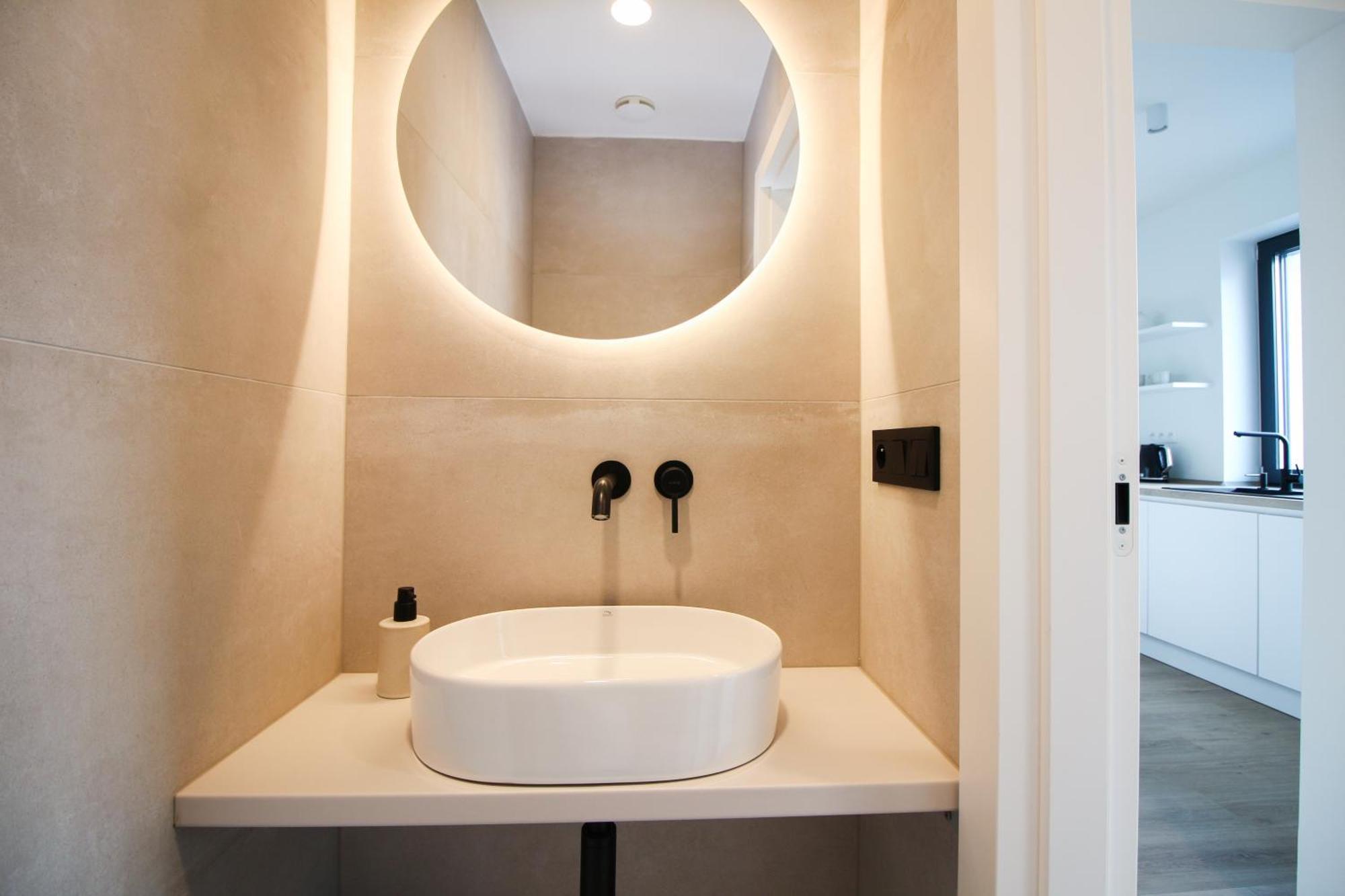 Apartment Se Zahradkou Tre